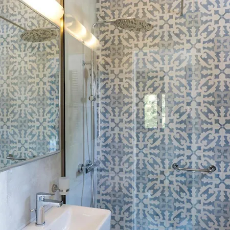 Little Blue Apartment Danilia